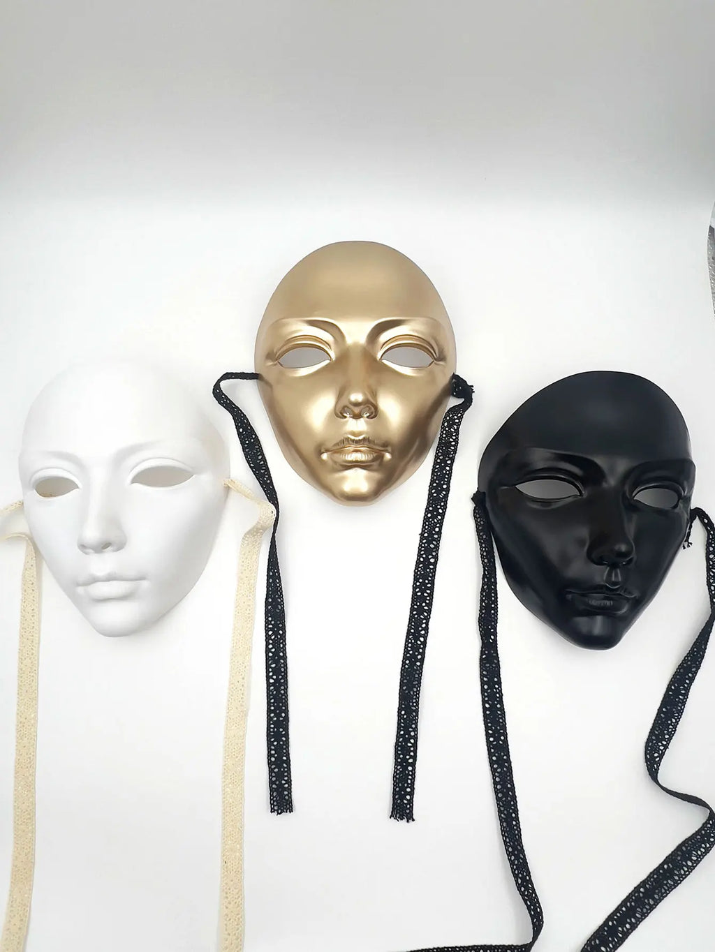 Masquerade & Dance Mask – Zwart / Wit / Goud
