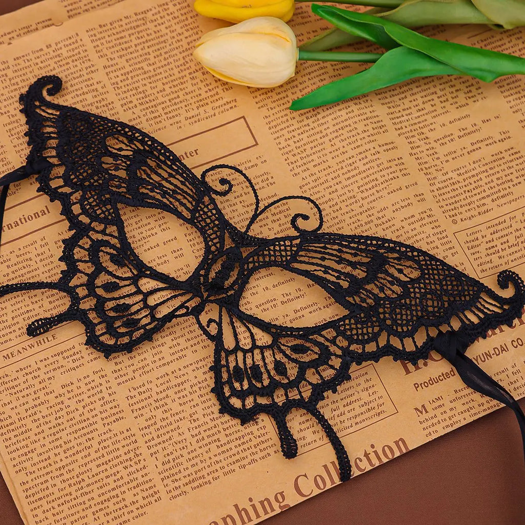 Vlinder en veren masker